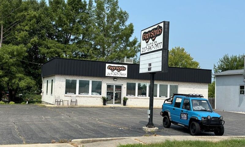 Excellent location for a business with a traffic count of 14,000 vehicles per day. New A/C 2023 and New Roof 2022. This 1,800 SQ FT building on N. Rt 45 has great visibility for a new opportunity. On-site salon equipment is negotiable.  $349,000